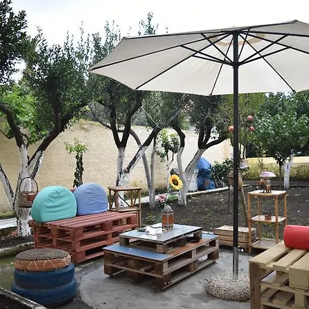 Esmeralda Bed and Breakfast *